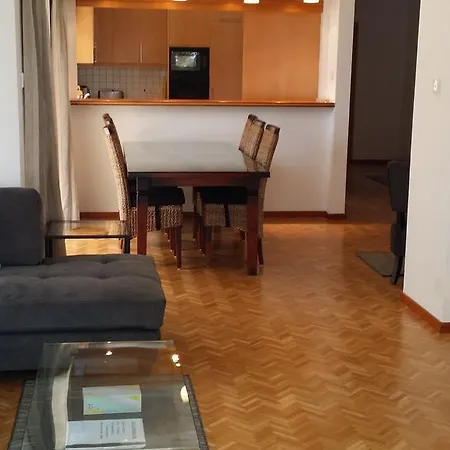 Amathus Beach #10 Apartman *
